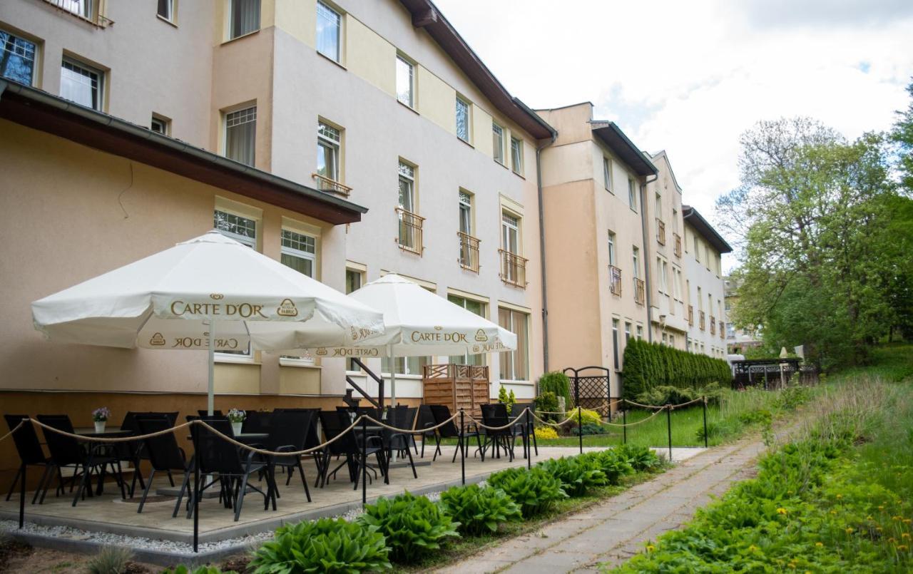 Marta Medical Hotel Polczyn-Zdroj Ngoại thất bức ảnh